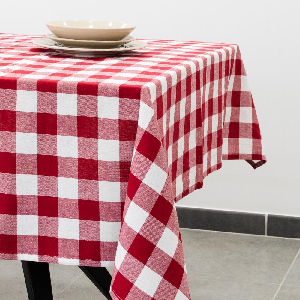 100% Cotton checked tablecloth