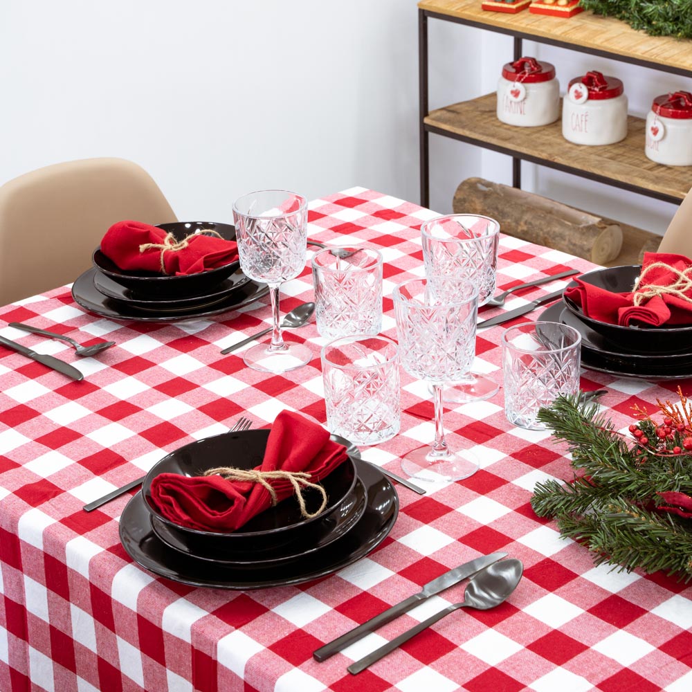 100% Cotton checked tablecloth