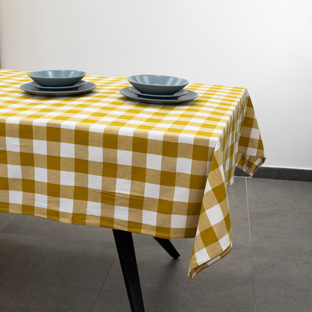 100% Cotton checked tablecloth