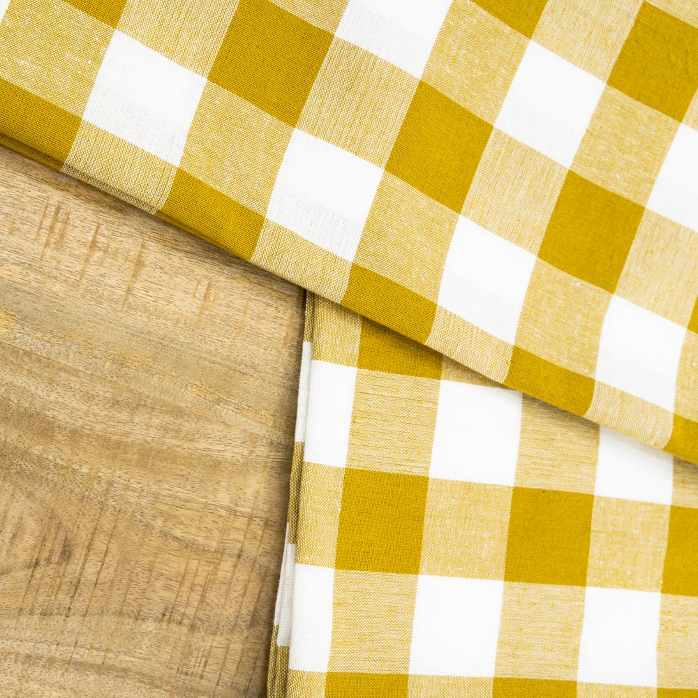 100% Cotton checked tablecloth