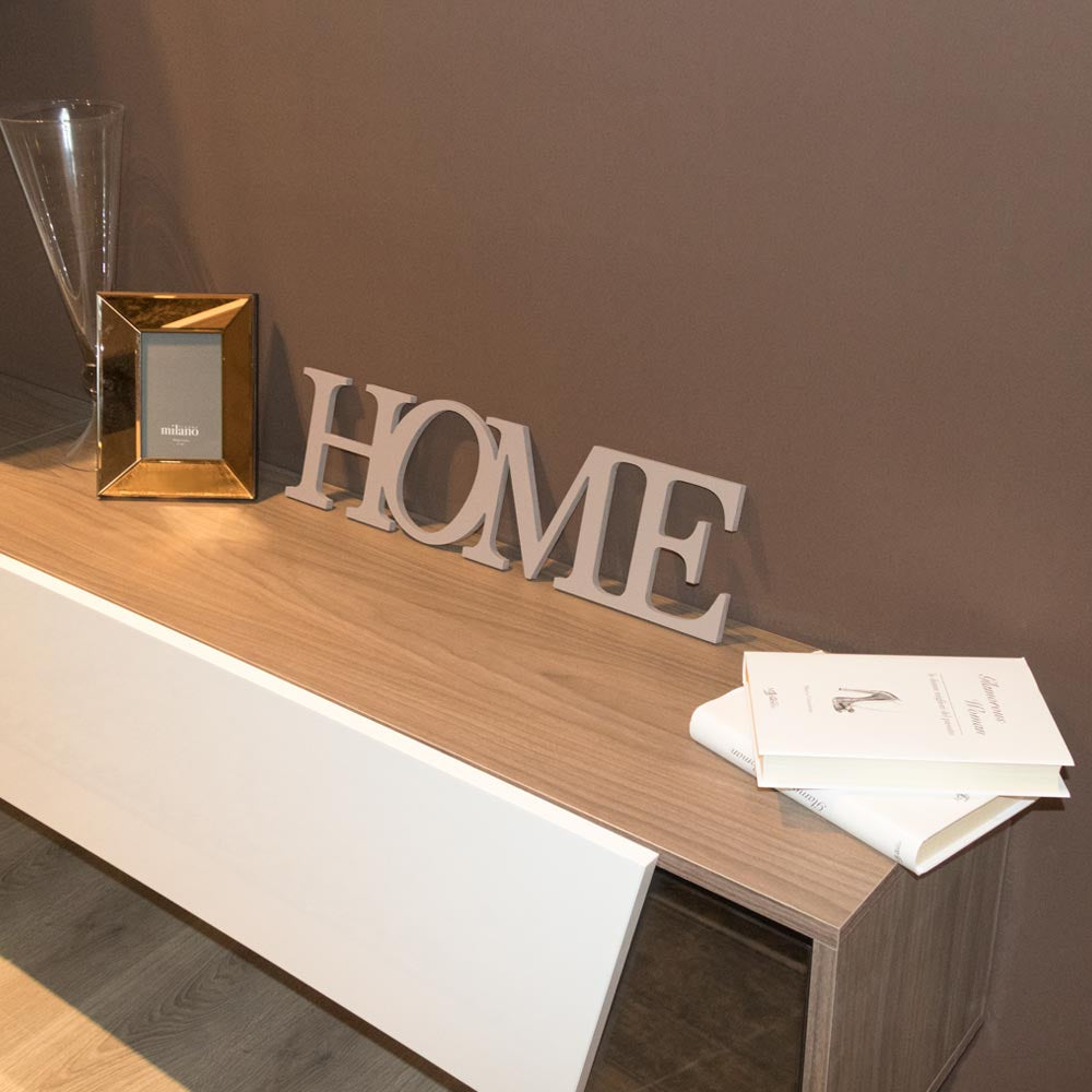 scritta in legno home