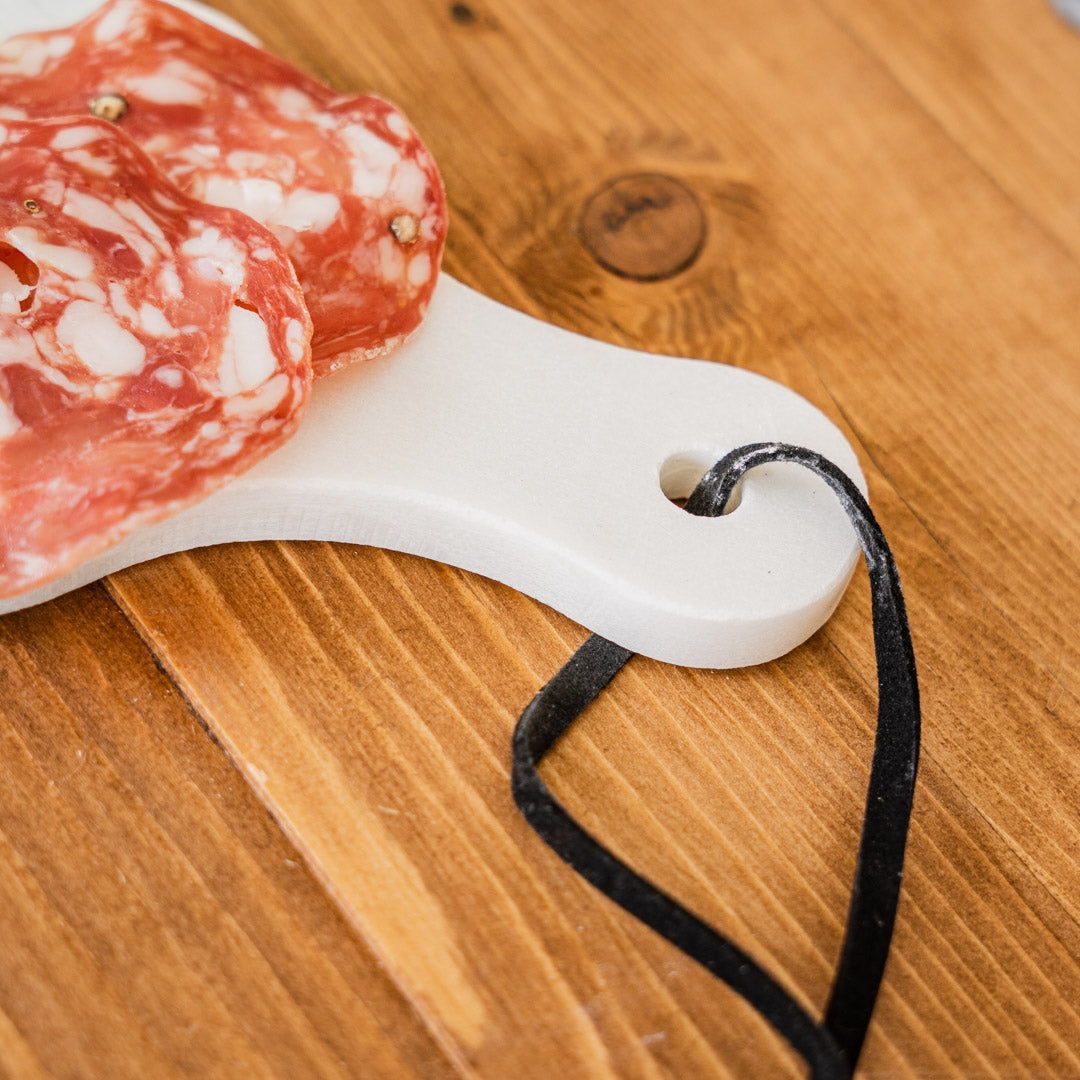 Rectangular cutting board in pink marble