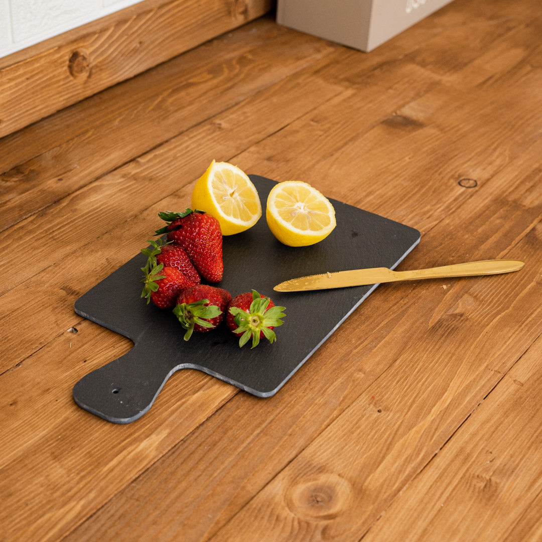 Rectangular cutting board in pink marble