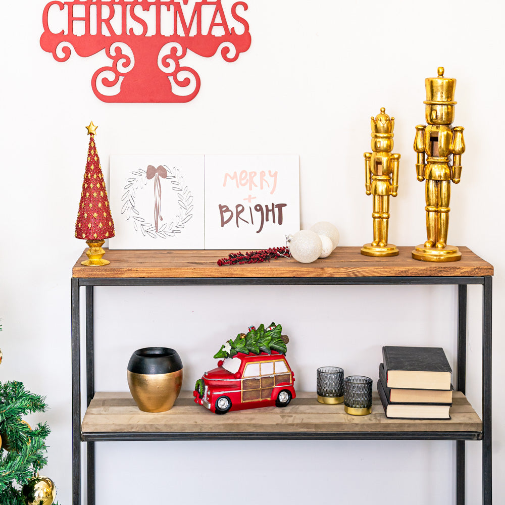 Square tablet with Christmas garland