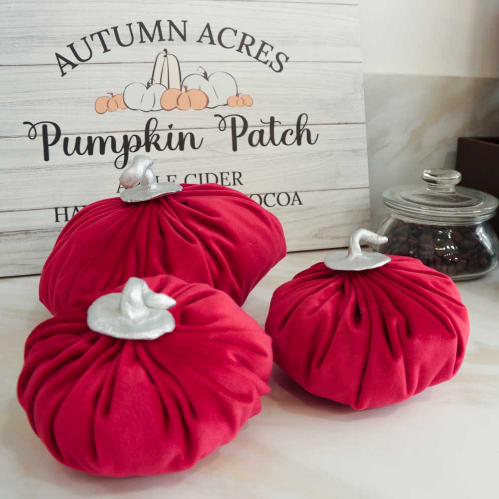 Set of 3pcs Red Velvet Pumpkins